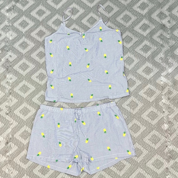 ⭐️Tabitha Webb 2-Piece Pineapple Pajama Set [1745] - Picture 2 of 11